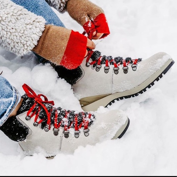 internal metatarsal boots